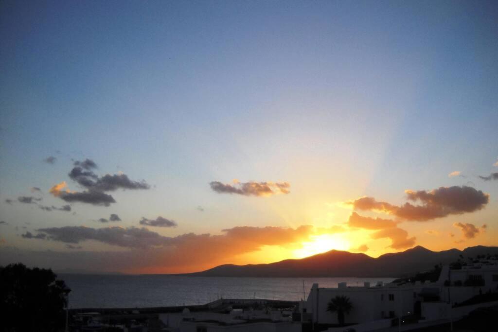 Wonderful Sea View Apartment In Puerto Del Carmen プエルト・デル・カルメン エクステリア 写真