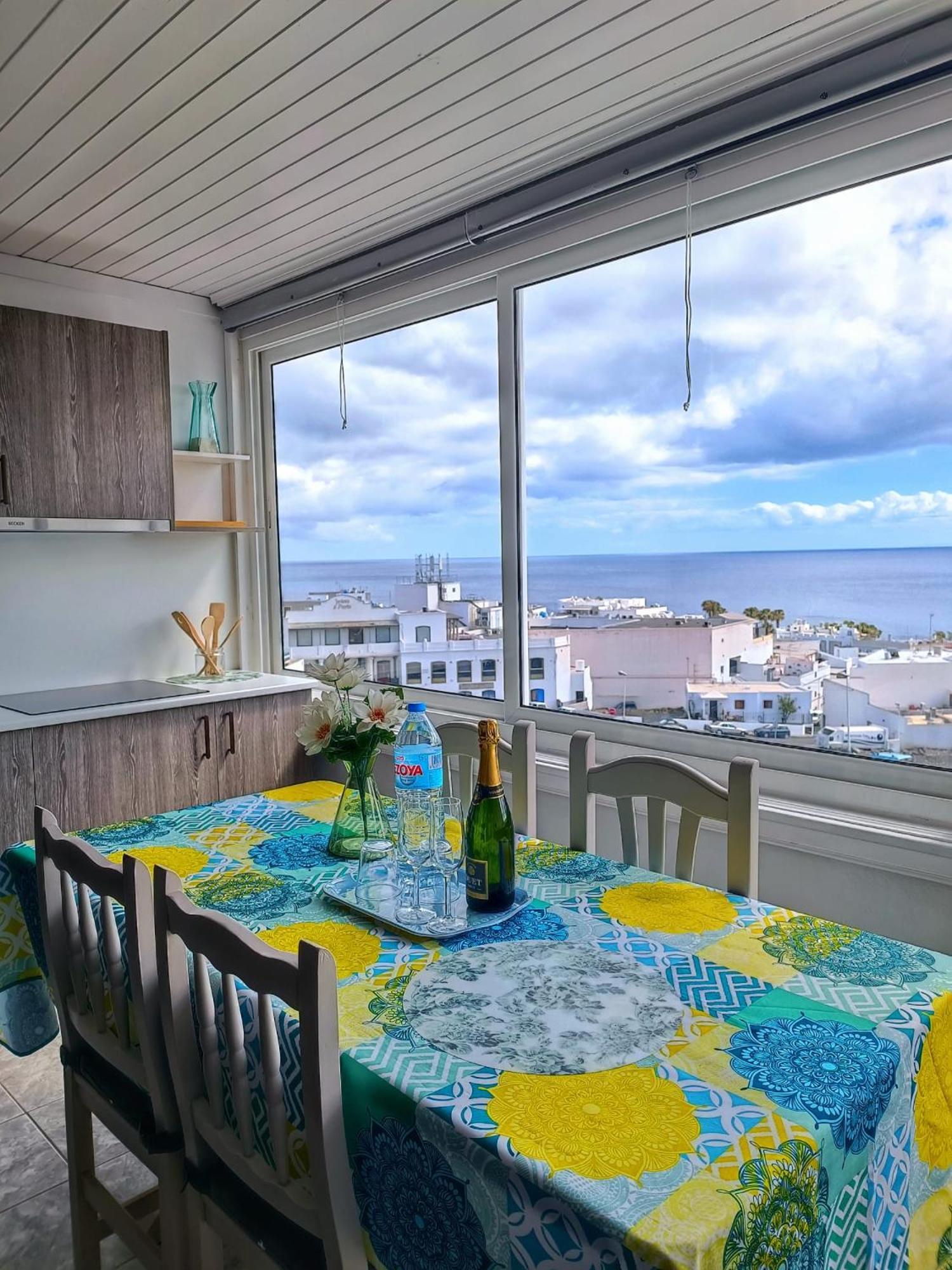 Wonderful Sea View Apartment In Puerto Del Carmen プエルト・デル・カルメン エクステリア 写真